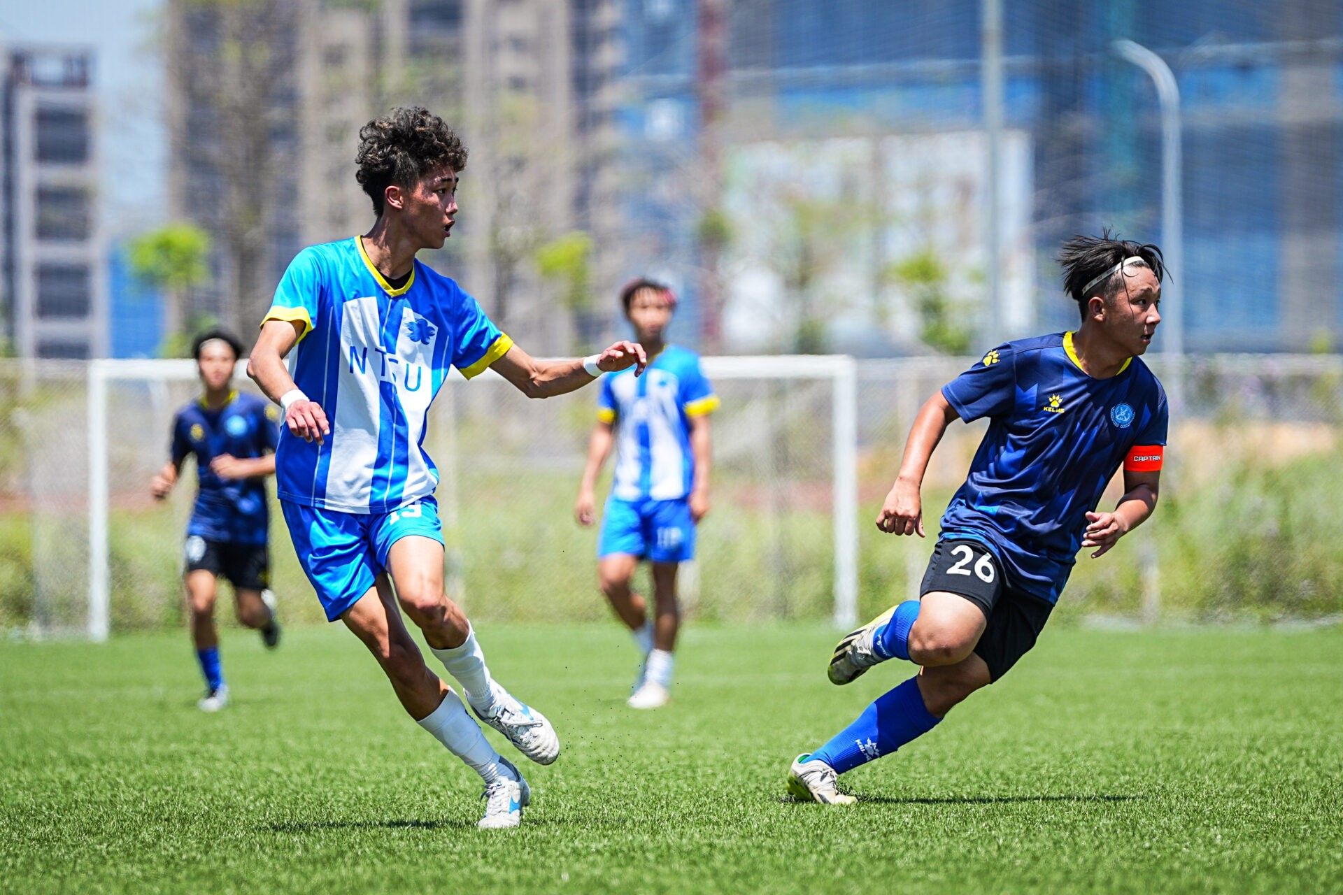 瓜迪奥拉谈10人轮换：确实有些过头了 我对此负全责