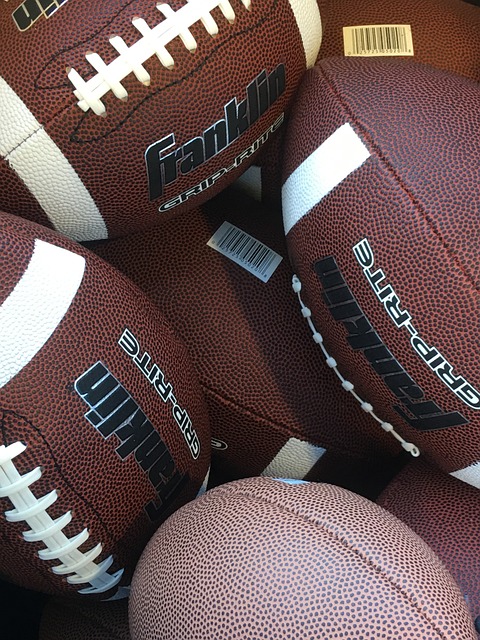 俱乐部争相 俱乐部争相